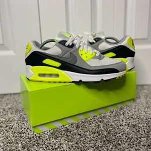 Airmax 90 Volt